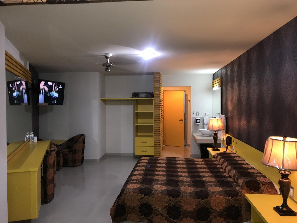 Palacio Rojo Hotel Familiar Morelia Eksteriør billede